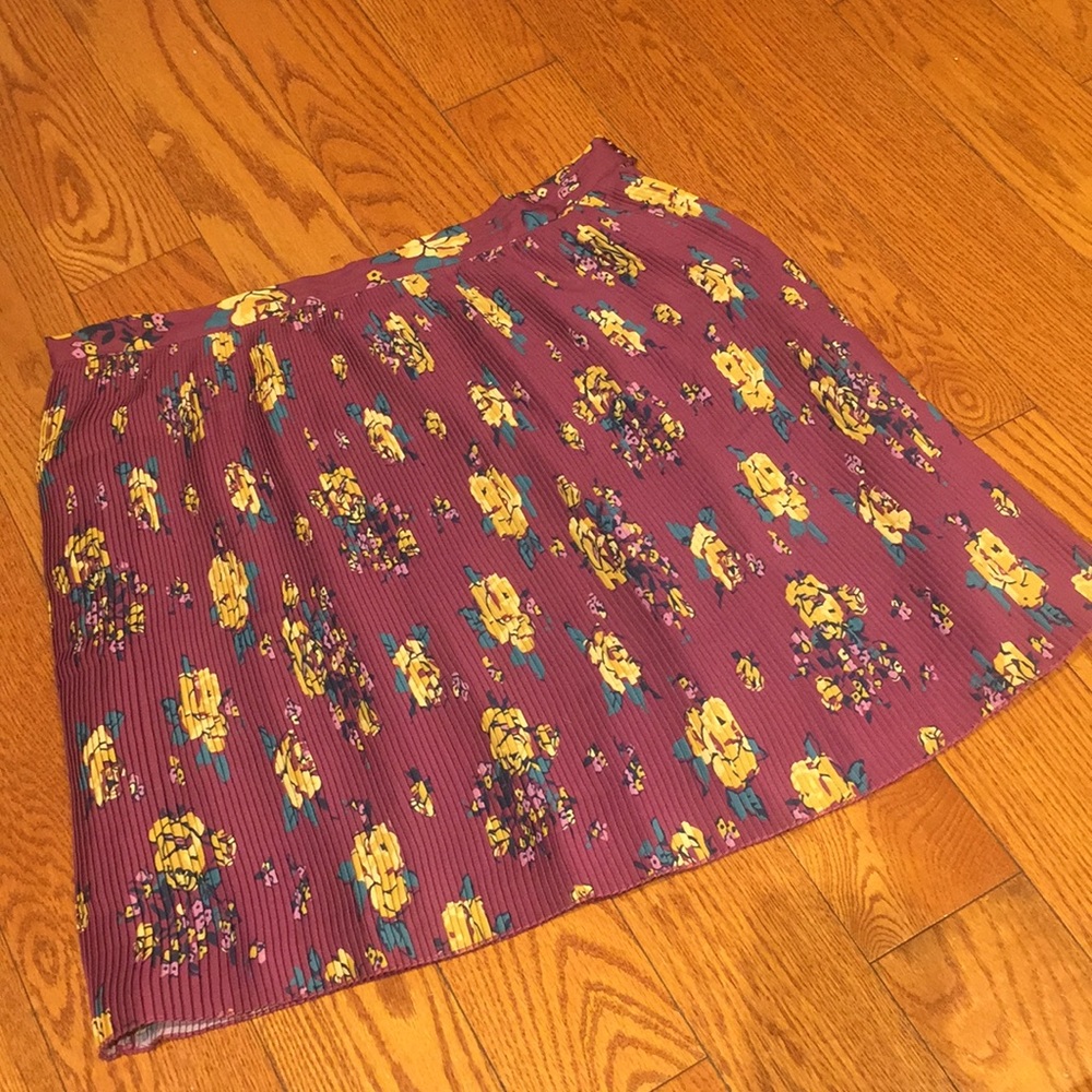Lovely ModCloth plus Sz plum color skirt Sz1X
